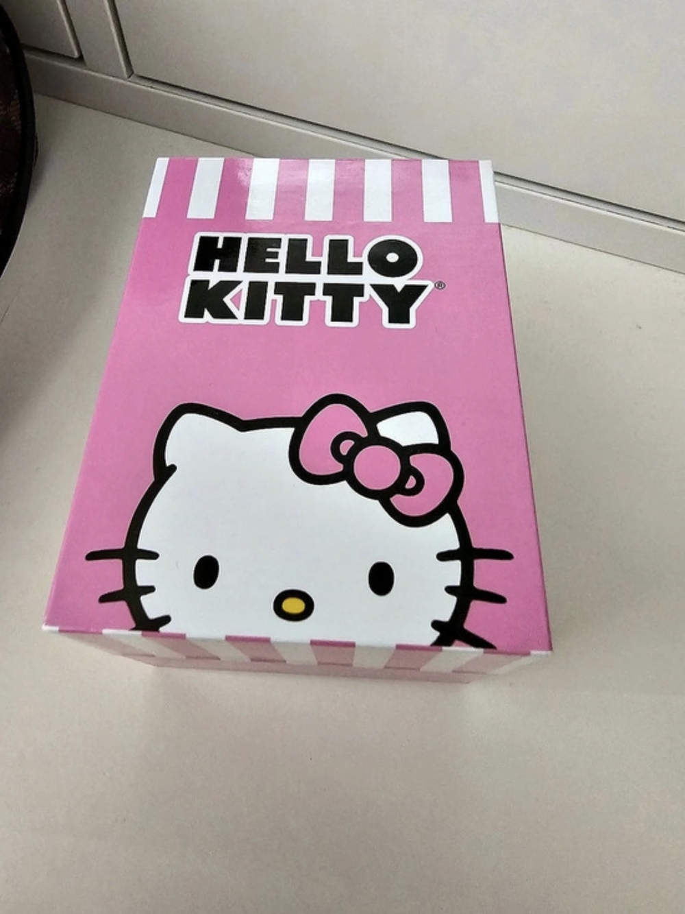 Sanrio Hello Kitty by Sanrio watch Pink & Gold Watch NWT - Picture 2 of 3